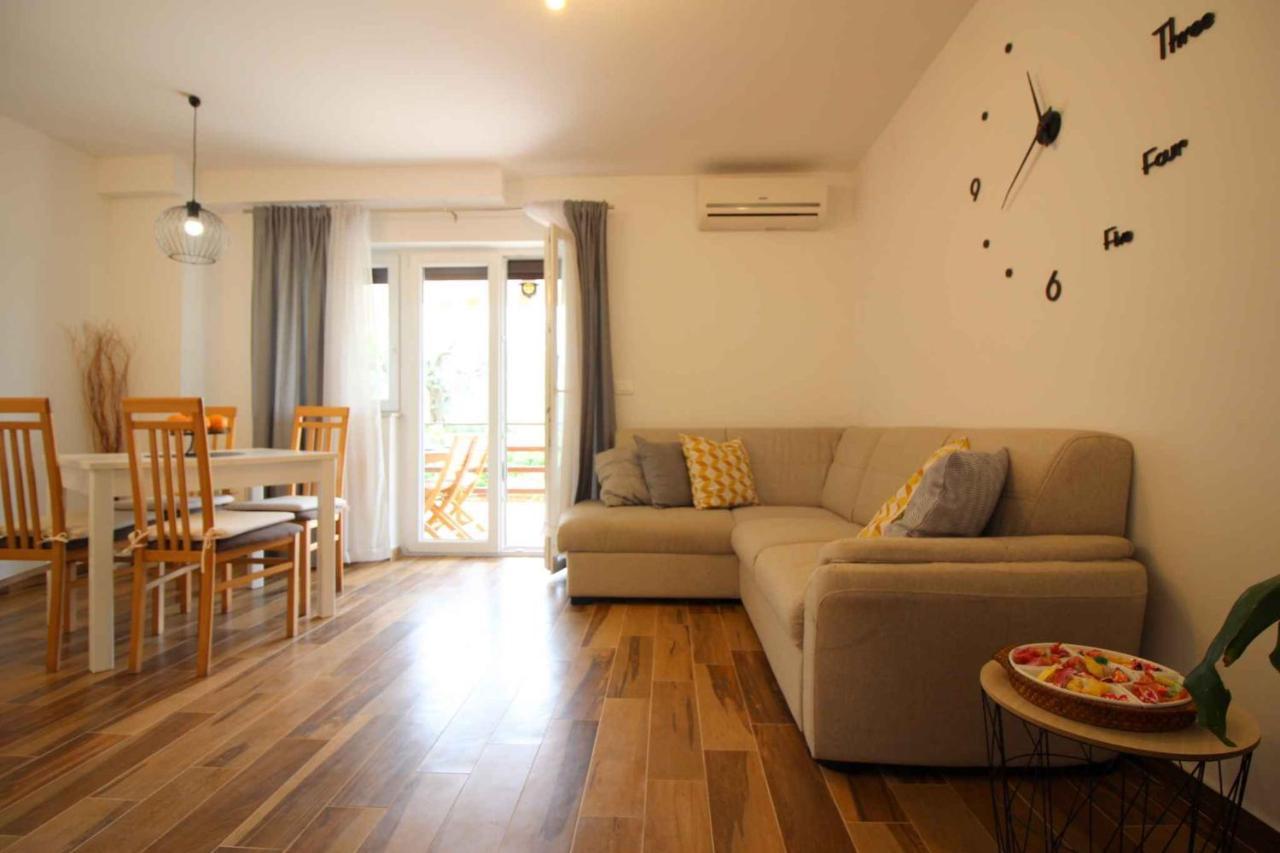 Apartments In Porec/Istrien 9923 Bagian luar foto