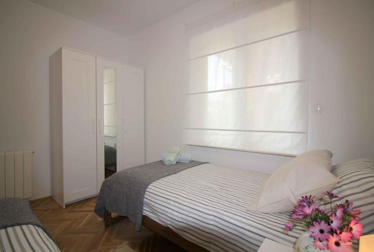 Apartments In Porec/Istrien 9923 Bagian luar foto