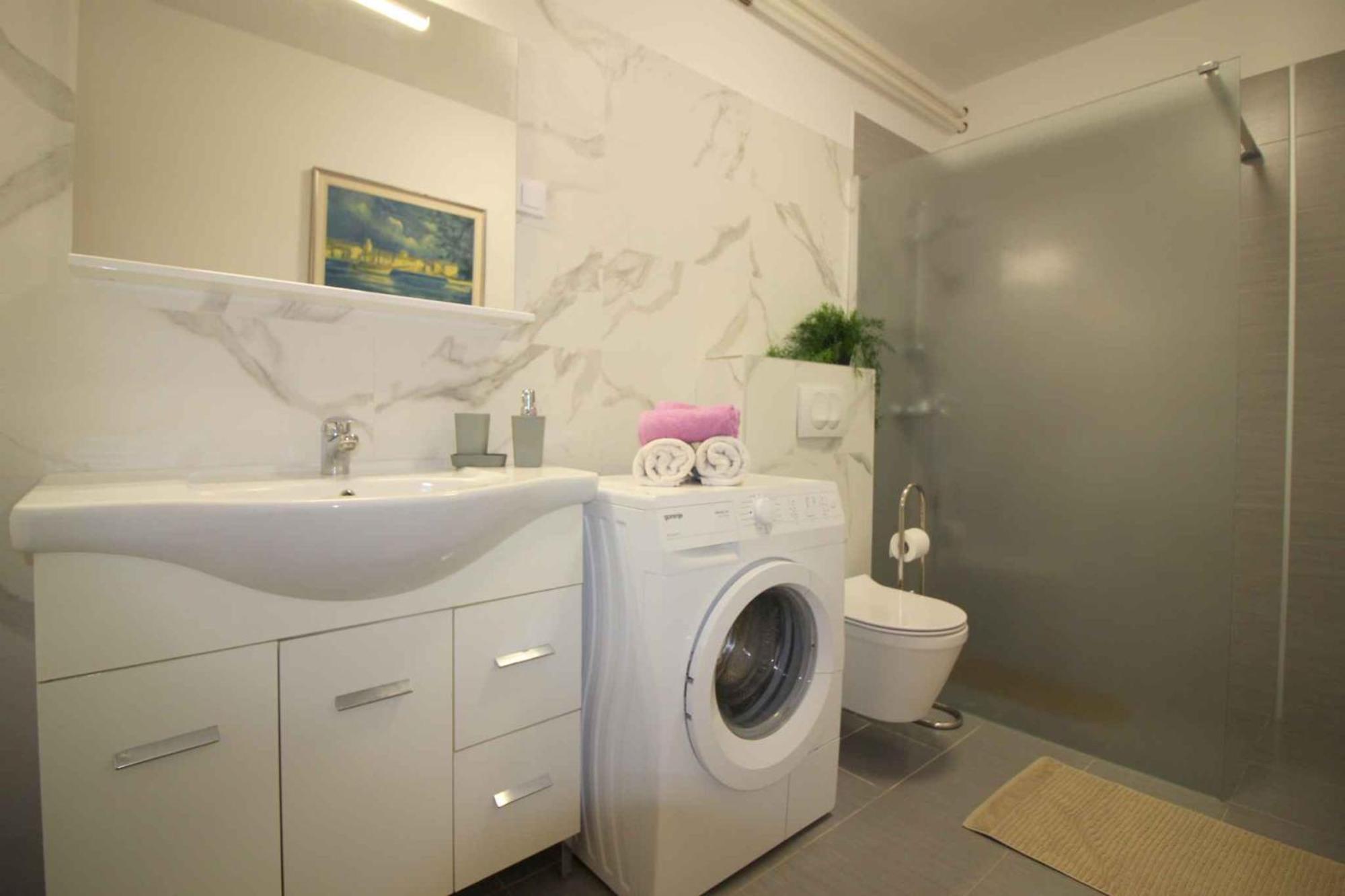 Apartments In Porec/Istrien 9923 Bagian luar foto