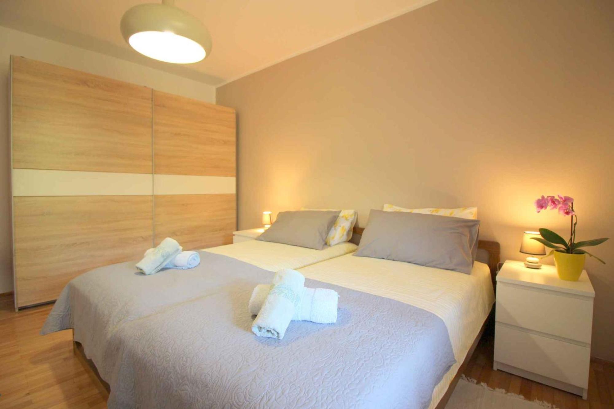 Apartments In Porec/Istrien 9923 Bagian luar foto